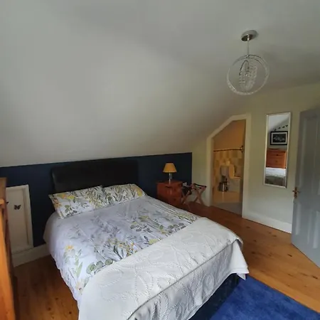 Bed & Breakfast Highfield House Collinstown