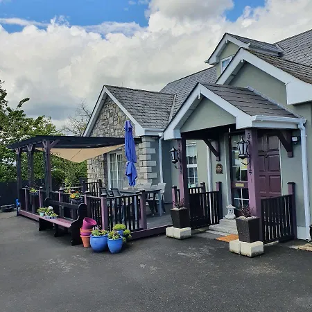 Highfield House Collinstown לינה וארוחת בוקר Collinstown (Westmeath)