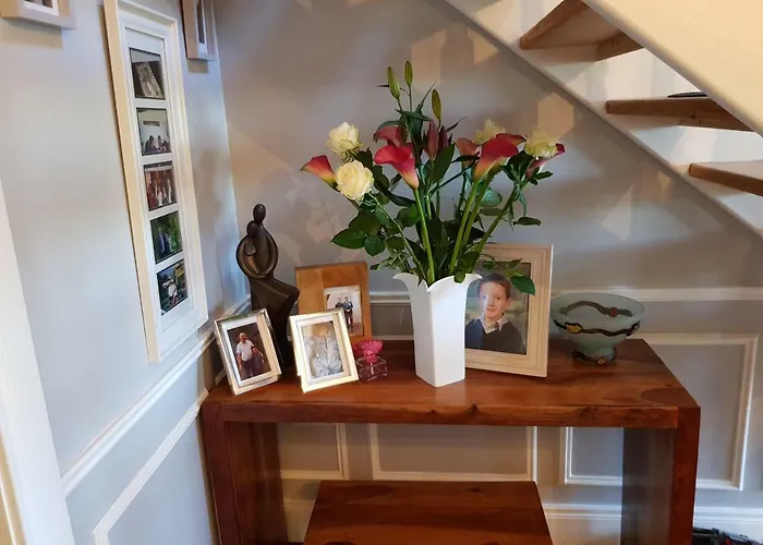 Highfield House Collinstown Bed & Breakfast